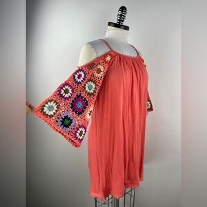 💚 3173. Crochet Granny Square Sleeves Cold Shoulder Dress